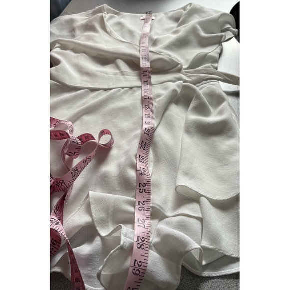 Pink Lily Ivory Ruffled Romper Size Medium - Picture 10 of 10